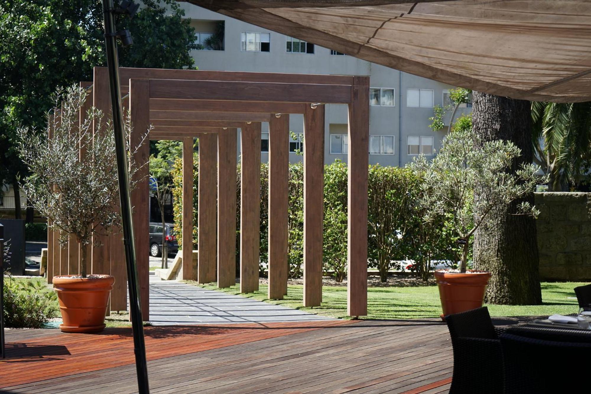 ホテル クラウンプラザ ポルト エクステリア 写真 The pergola